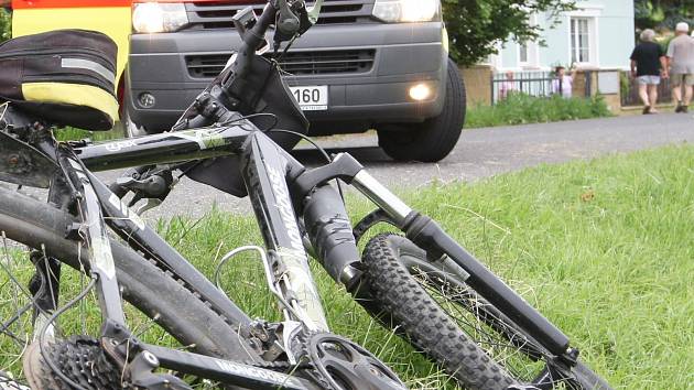 Nejčastější příčina střetu cyklisty a motoristy? Nedání přednosti v jízdě, ukazují statistiky