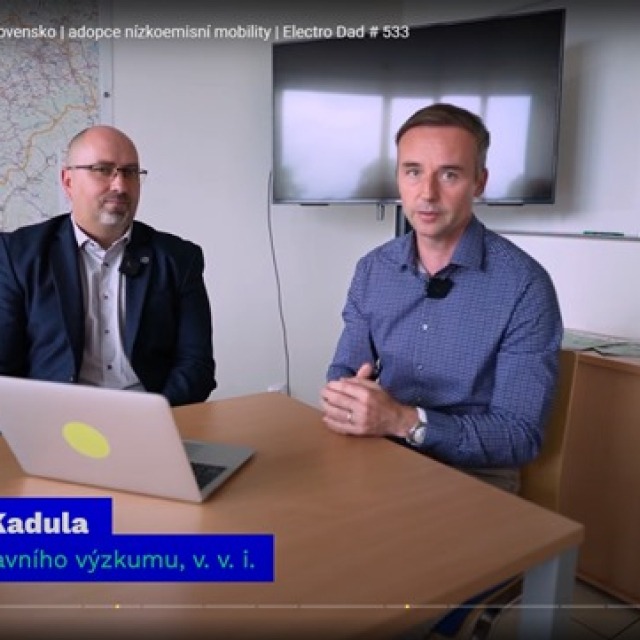 Rozhovor: Lukáš Kadula s Janem Staňkem (Electro Dad) o elektromobilitě