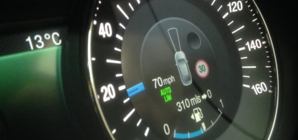 TZ: Obavy z návrhu technické specifikace povinného systému podporujícího dodržování rychlostních limitů (ISA) 01